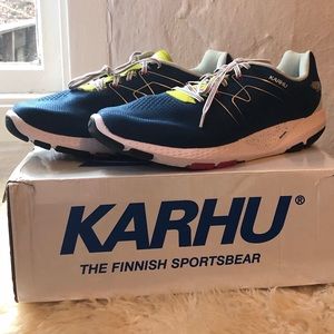 NWT Karhu Ikoni Ortix Running Shoes